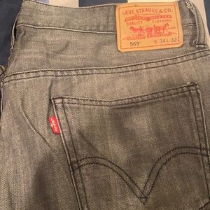 Levis 569 gray jeans